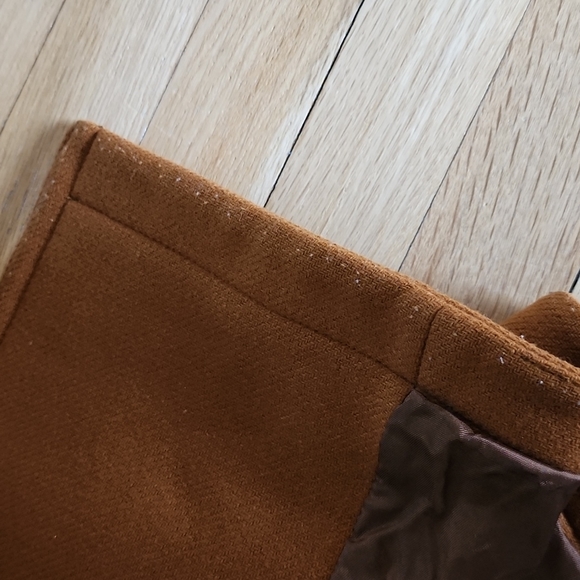 Coat - Picture 7 of 16